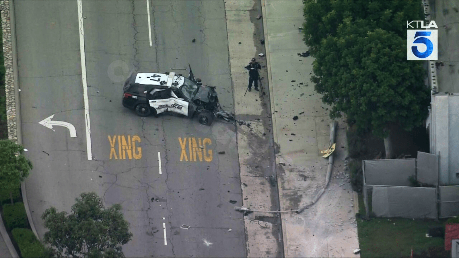 One person dead, police officer severely hurt in chase crash