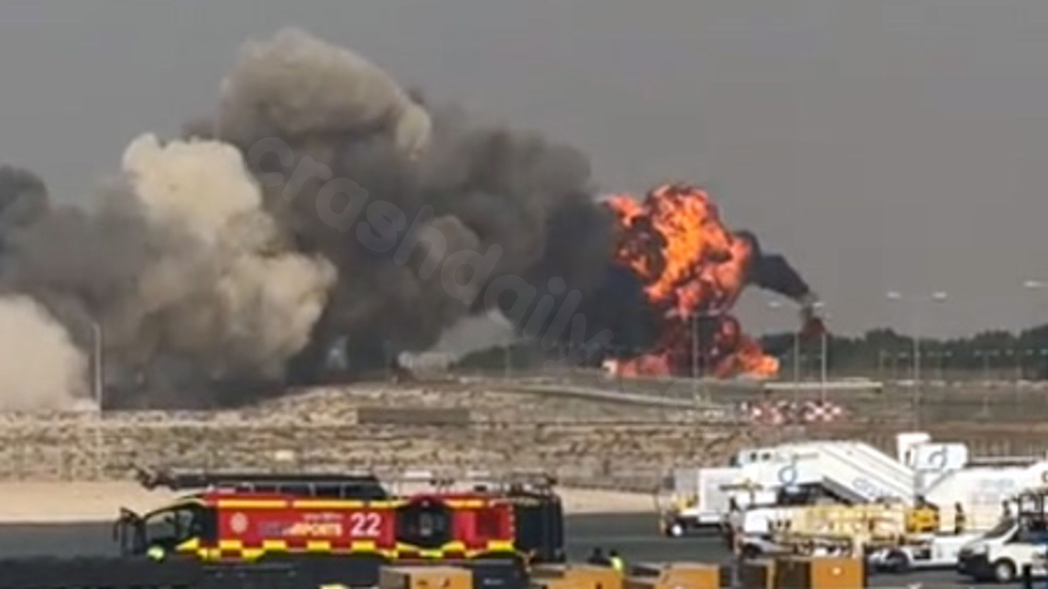 Indian fighter jet crash at Dubai air show results in pilot's death