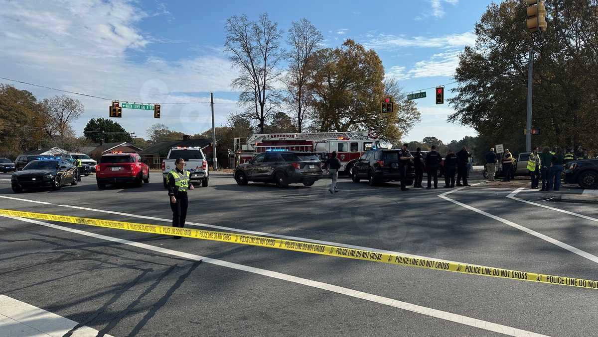 State trooper dies in Upstate crash, 2 airlifted. Coroner confirms.