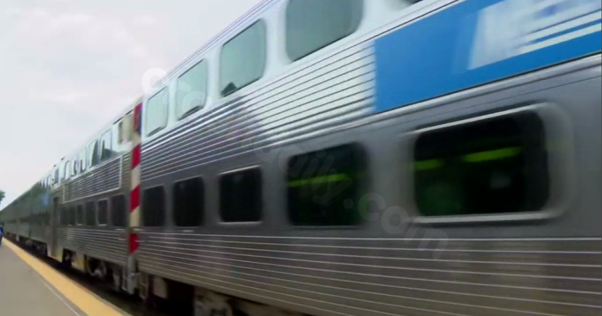 Man injured in Arlington Heights as Metra UPNW train collides with car; delays likely