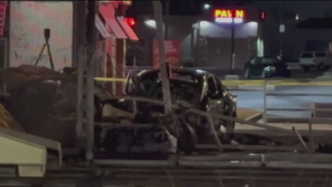 Double fatality in collision caused by suspect running a red light: authorities