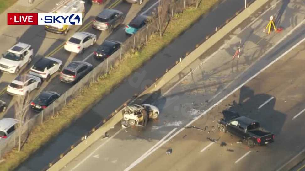 Restrictions on Parkway East due to vehicle fire