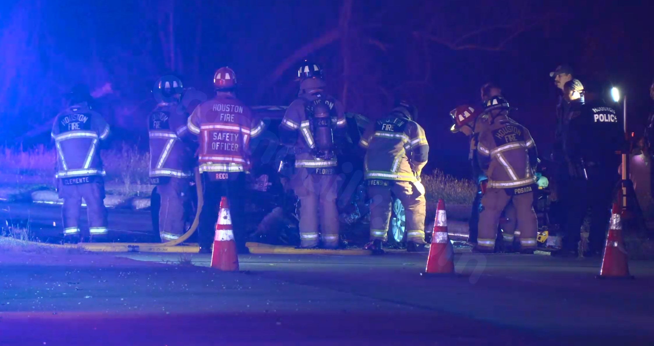 Fatal one-car crash claims woman's life in south Houston, authorities report