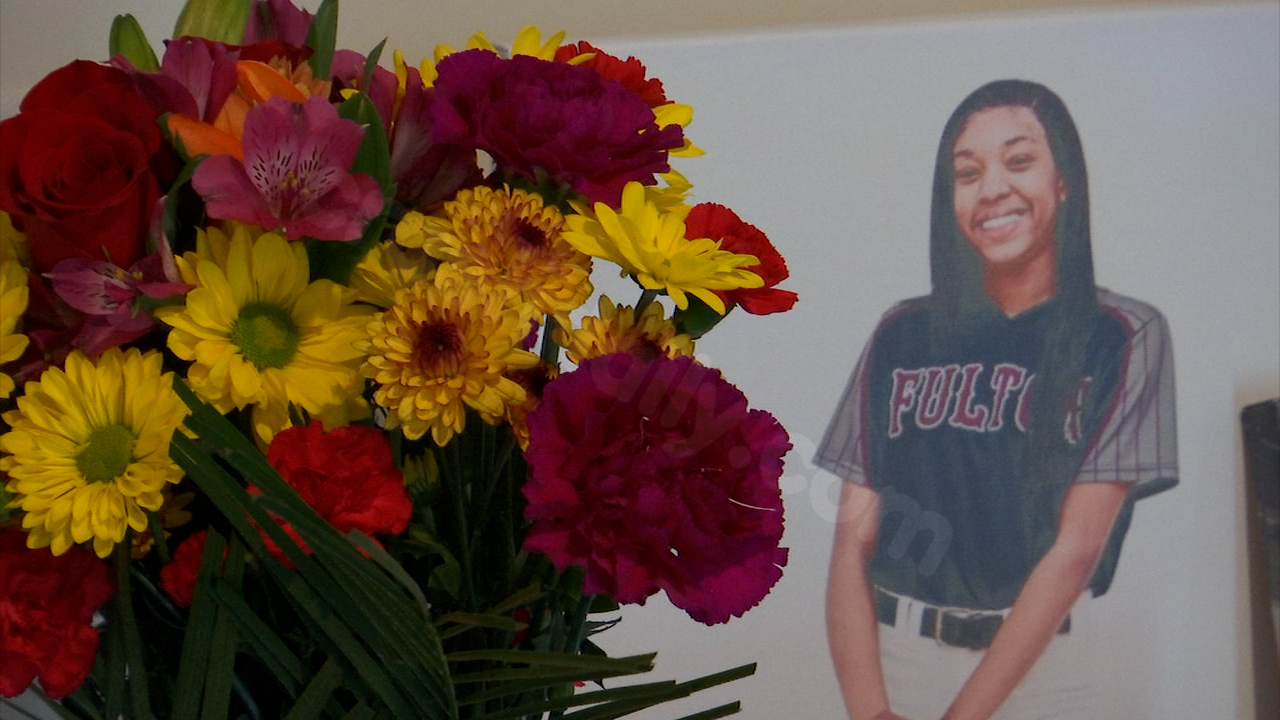 Knoxville Mother Grieves Loss of 19-Year-Old Daughter in Tragic Accident