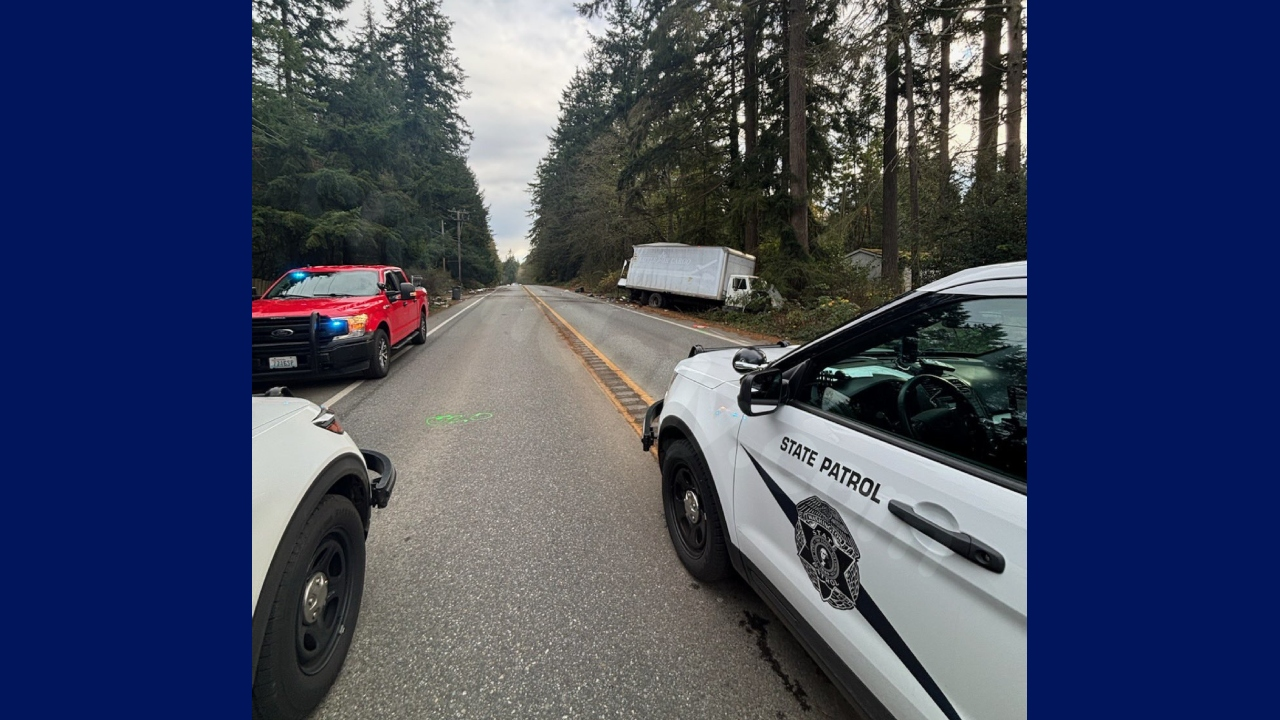 Fatal truck accident closes Highway 104 in Kitsap County, WA