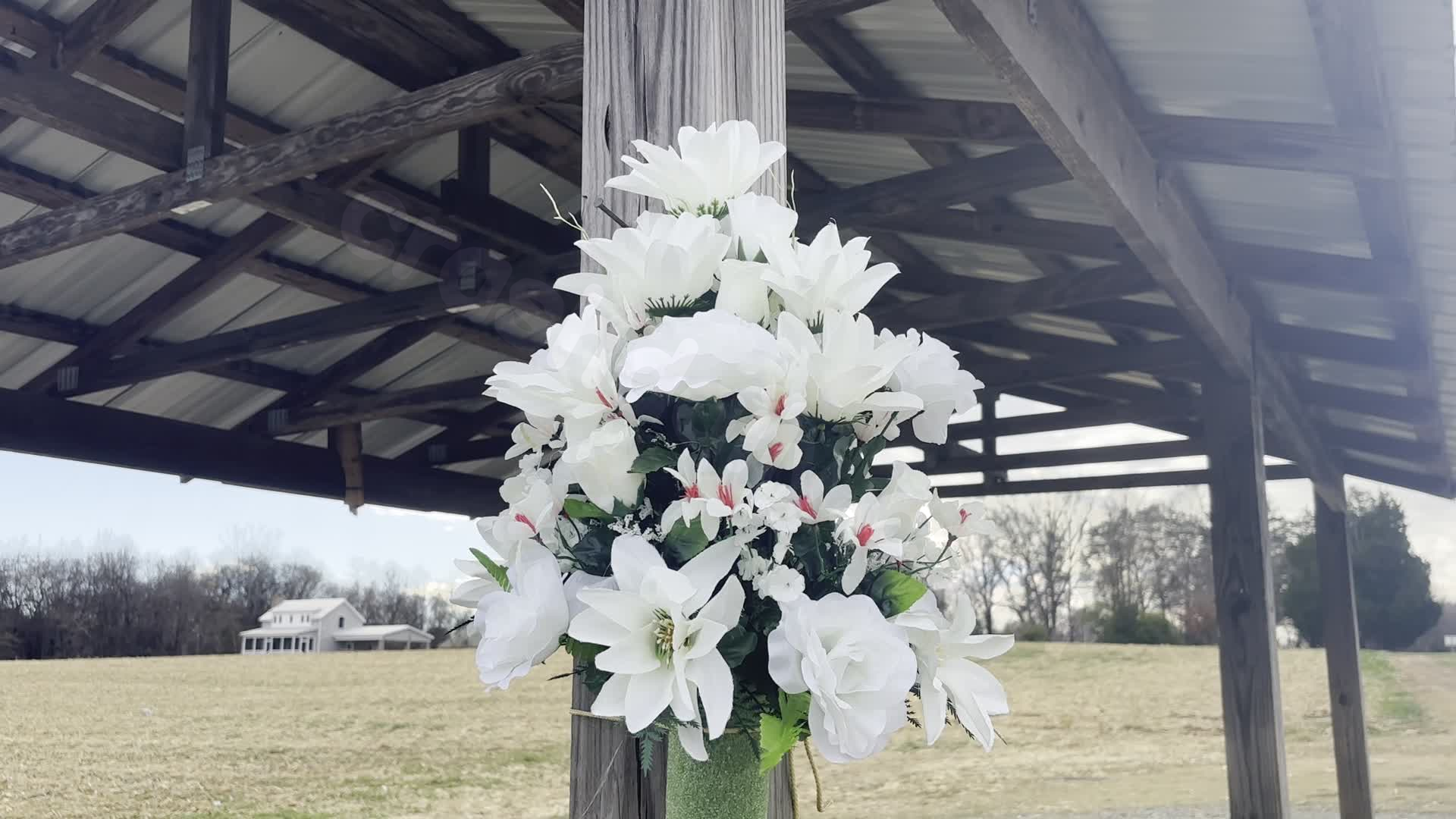 Tragic rollover crash in Burlington claims lives of 2 teens, injures 4 more
