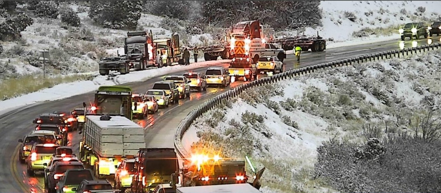 Traffic halted on US-6 in Spanish Fork Canyon due to multiple accidents