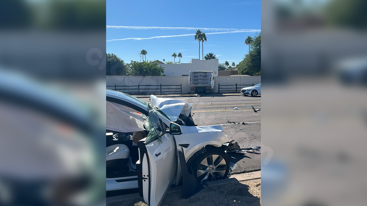 3 injured in multi-vehicle crash with construction vehicle: Scottsdale PD