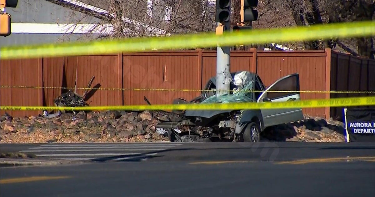 Aurora police chased stolen car for under 60 seconds before crash killed 2 occupants