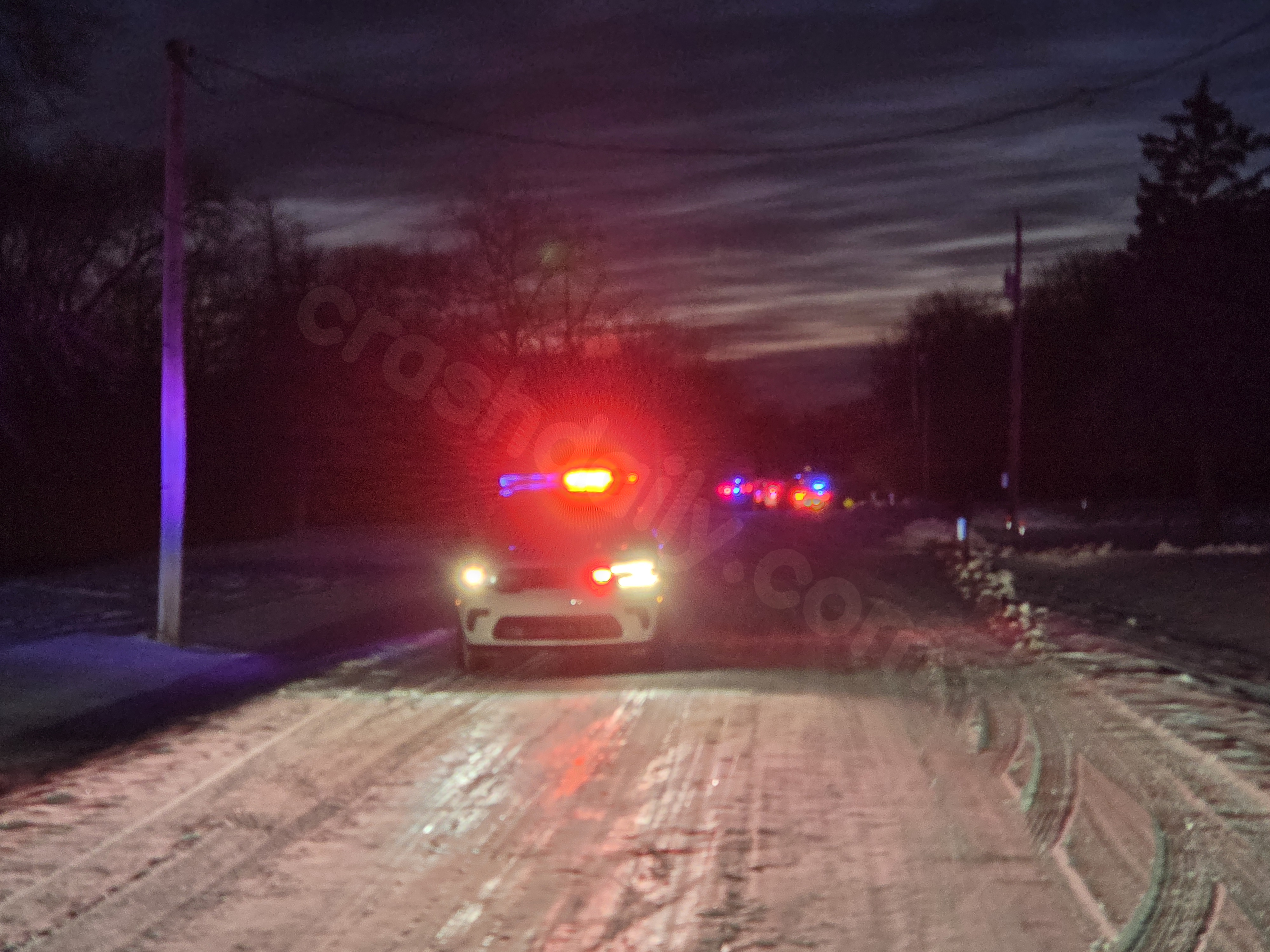 Fatal crash into tree in northeast Allen County