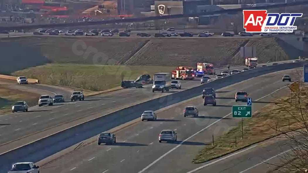Traffic on I-49 in Rogers delayed by accident