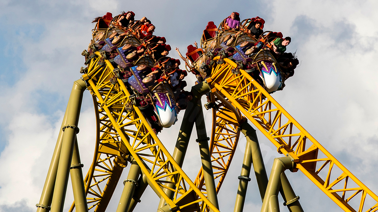Accidental death at Universal Orlando theme park coaster.