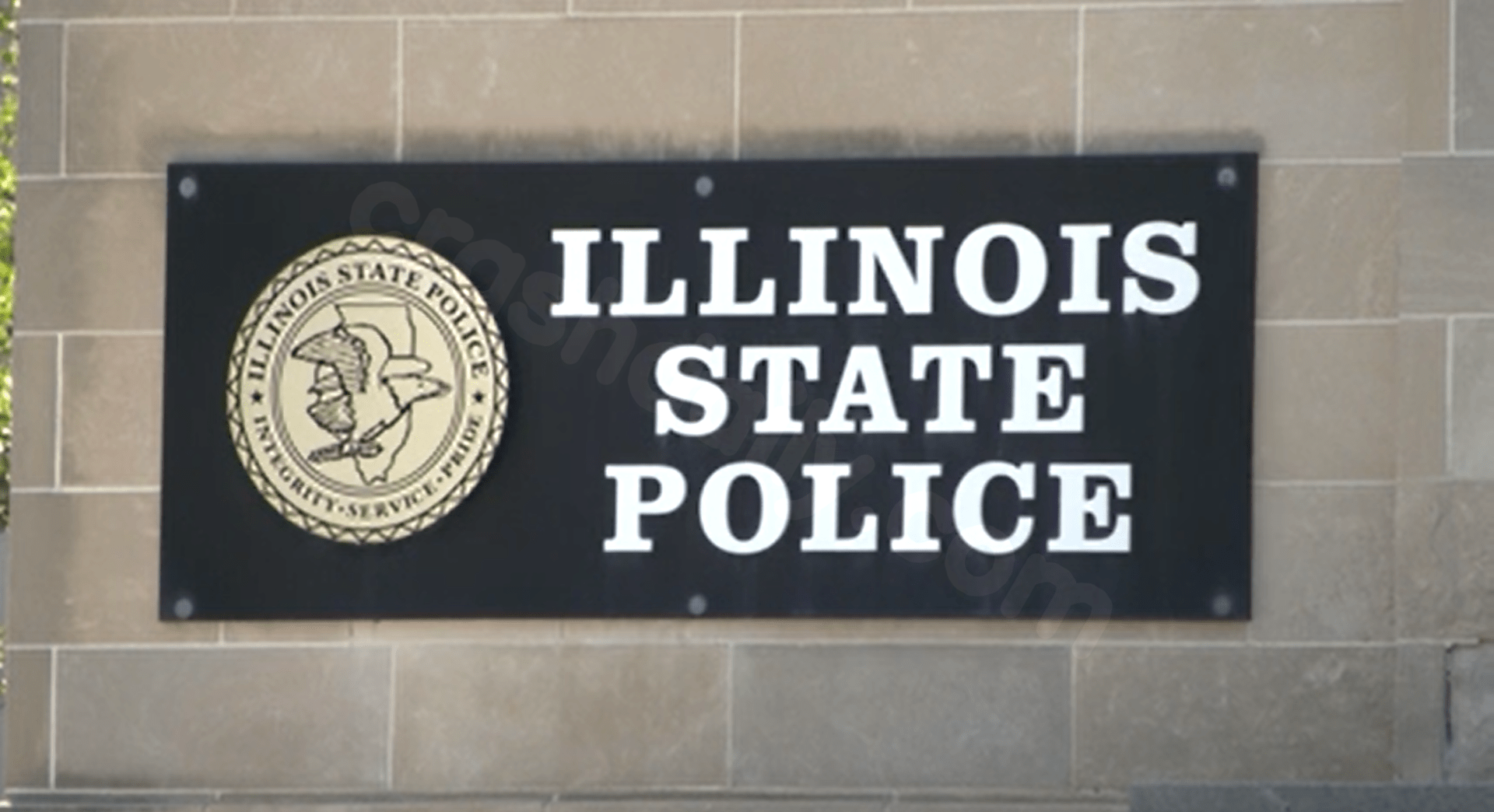 Police react to fatal crash on I-55 in Springfield