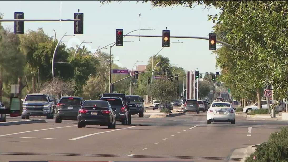 Fatal crash in Mesa claims 2 lives, including child: authorities