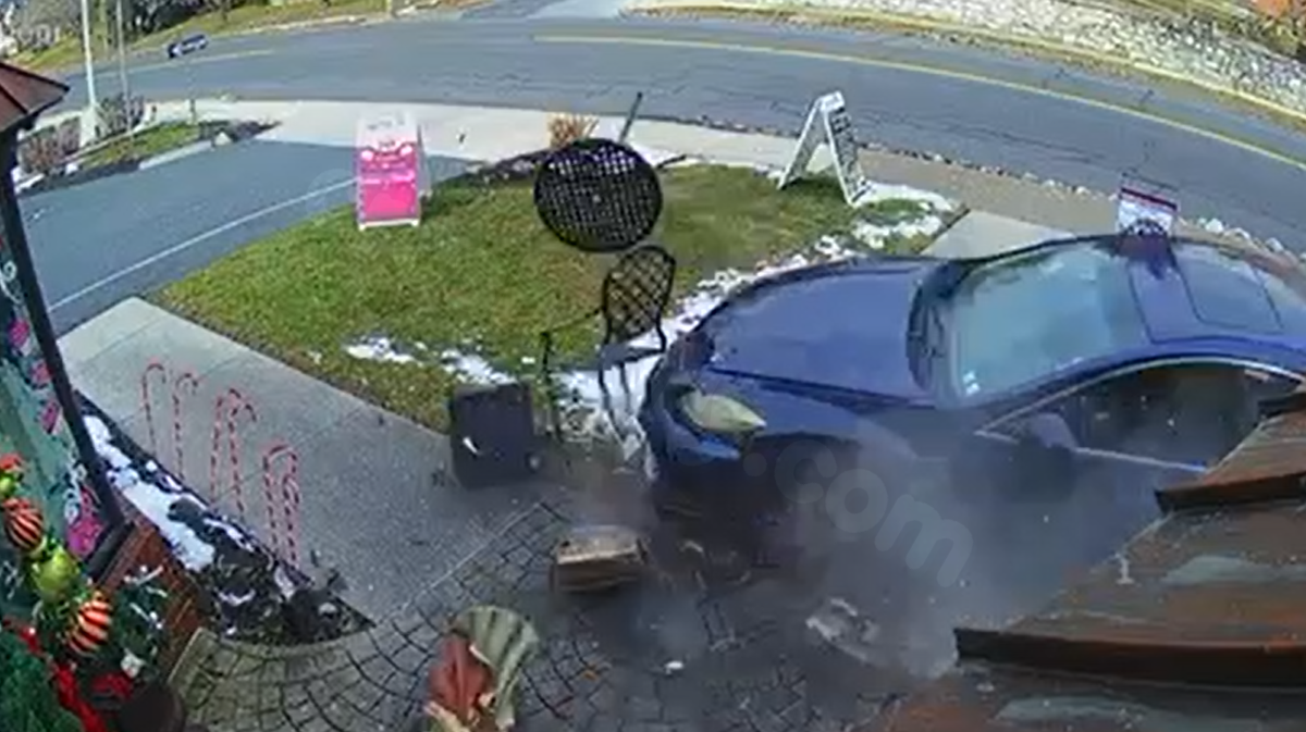 Video captures driver crashing into patio of Pennsylvania Bakery in Cumberland County