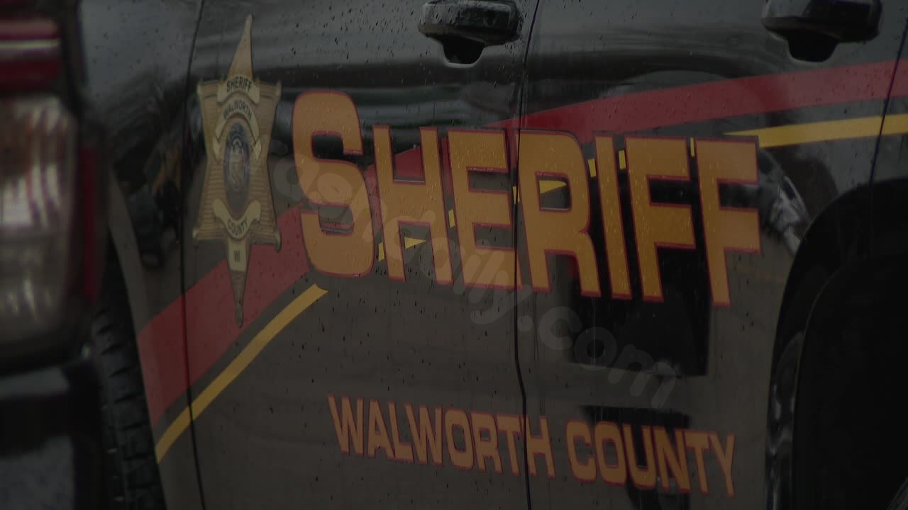 Fatal crash in Walworth County; Woman from Town of Lyons dies, 2 injured