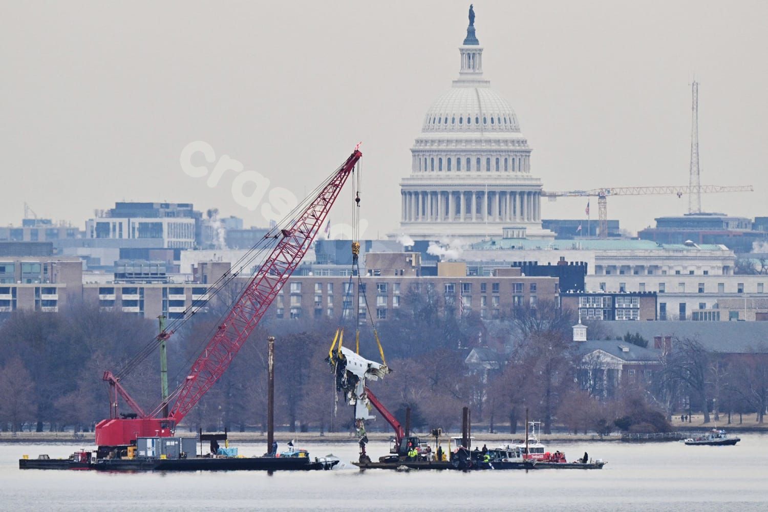 U.S. government acknowledges mistakes in fatal midair crash near Washington D.C.