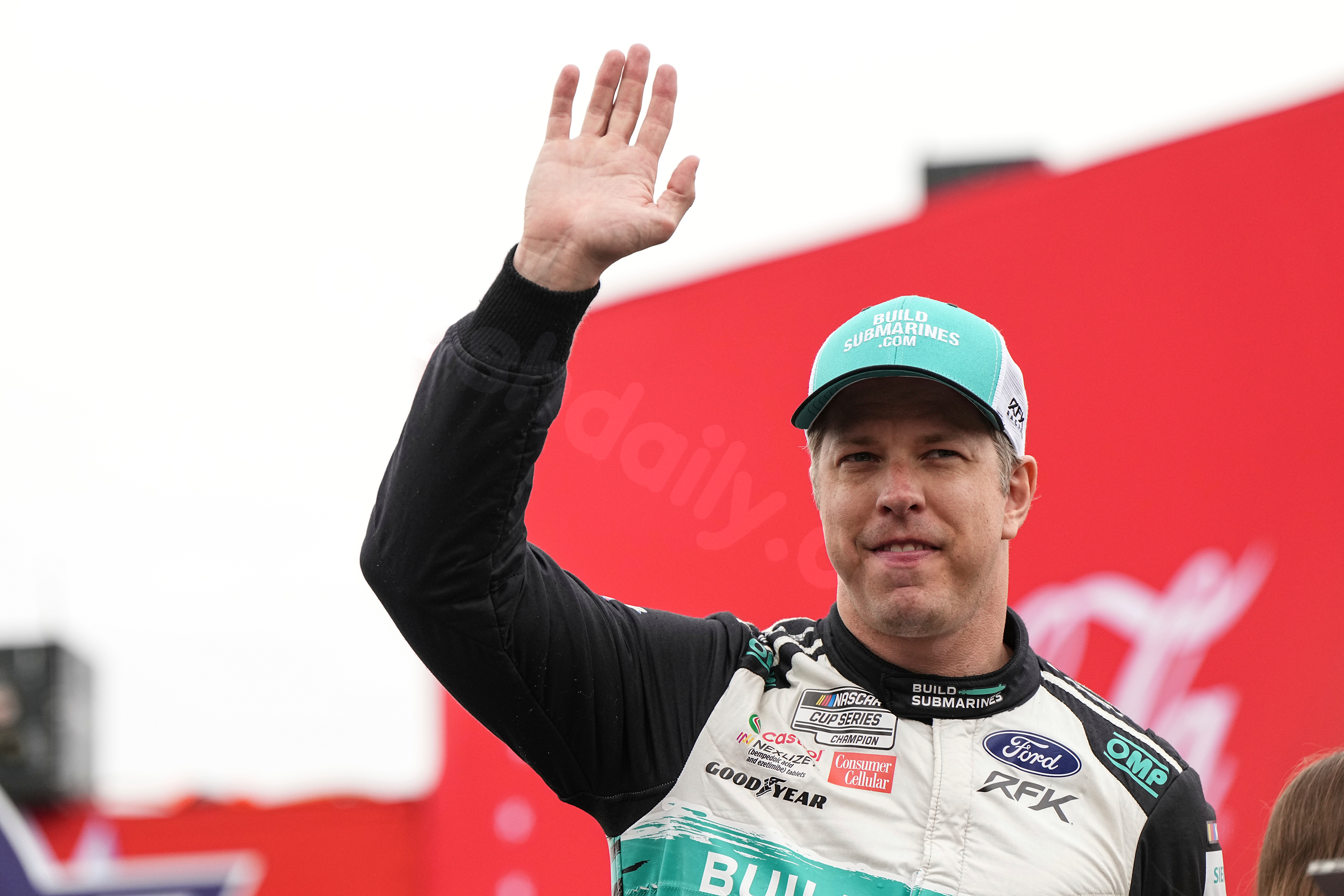Brad Keselowski injures leg in skiing mishap, aims to return for Daytona 500 - KWKT