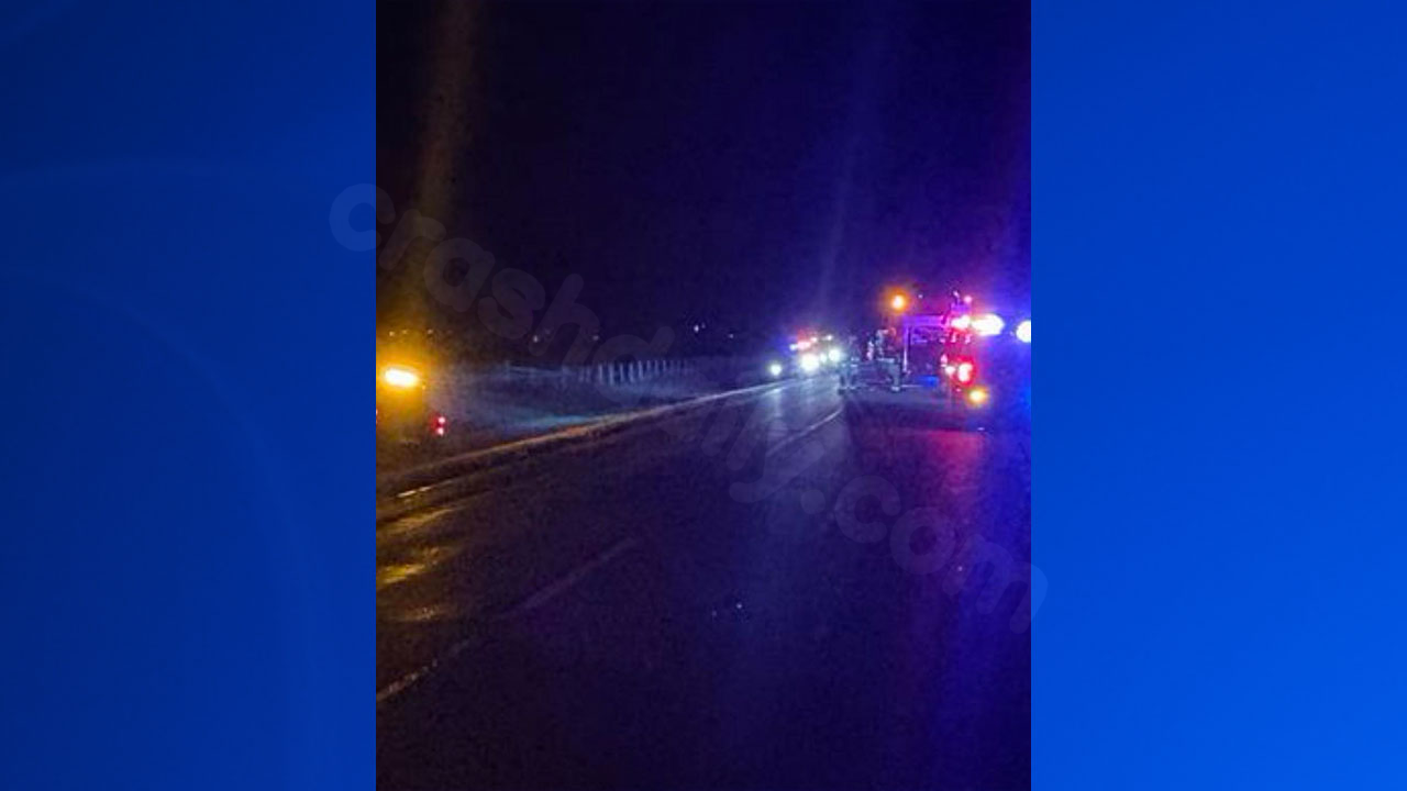 Tragic crash claims lives of 2 teenagers in Meade County