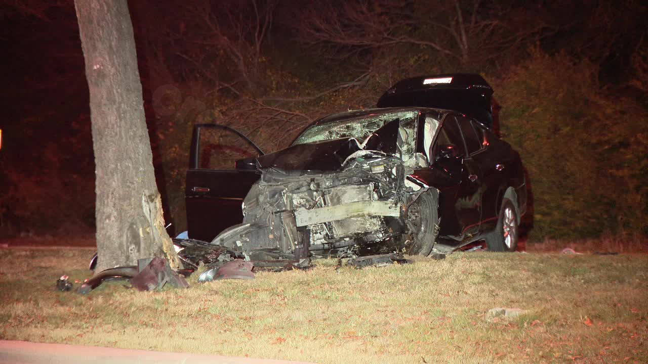 Fatal Dallas collision: One fatality, two injured in car collision with tree