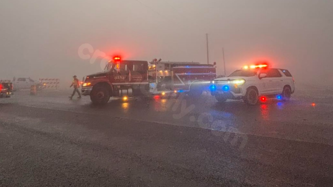Deadly accident closes State Highway 302 in Winkler County