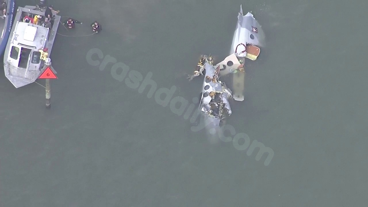 Investigation underway after Galveston plane crash: NTSB, 5 fatalities including child