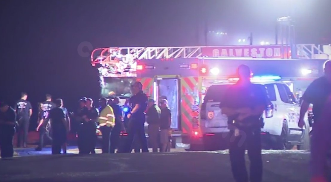 Plane carrying medical personnel from Mexico crashes in Galveston Bay; 6 fatalities reported