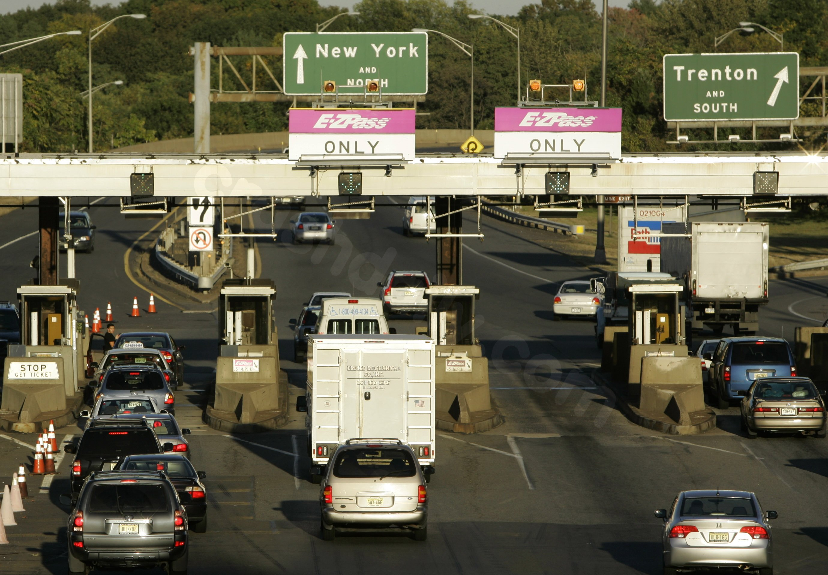 22-year-old New Jersey man dies in Garden State Parkway accident on Christmas Eve: authorities