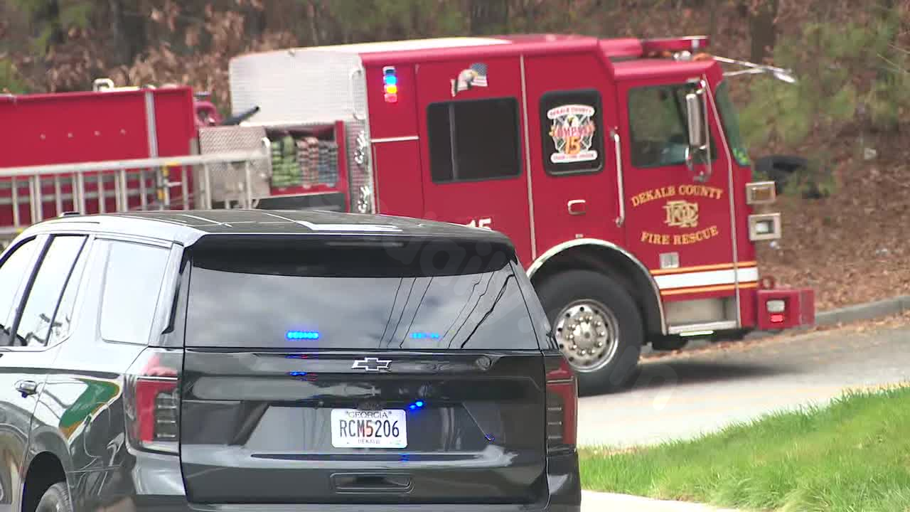 Miraculous Christmas survival of two pilots in Doraville plane crash