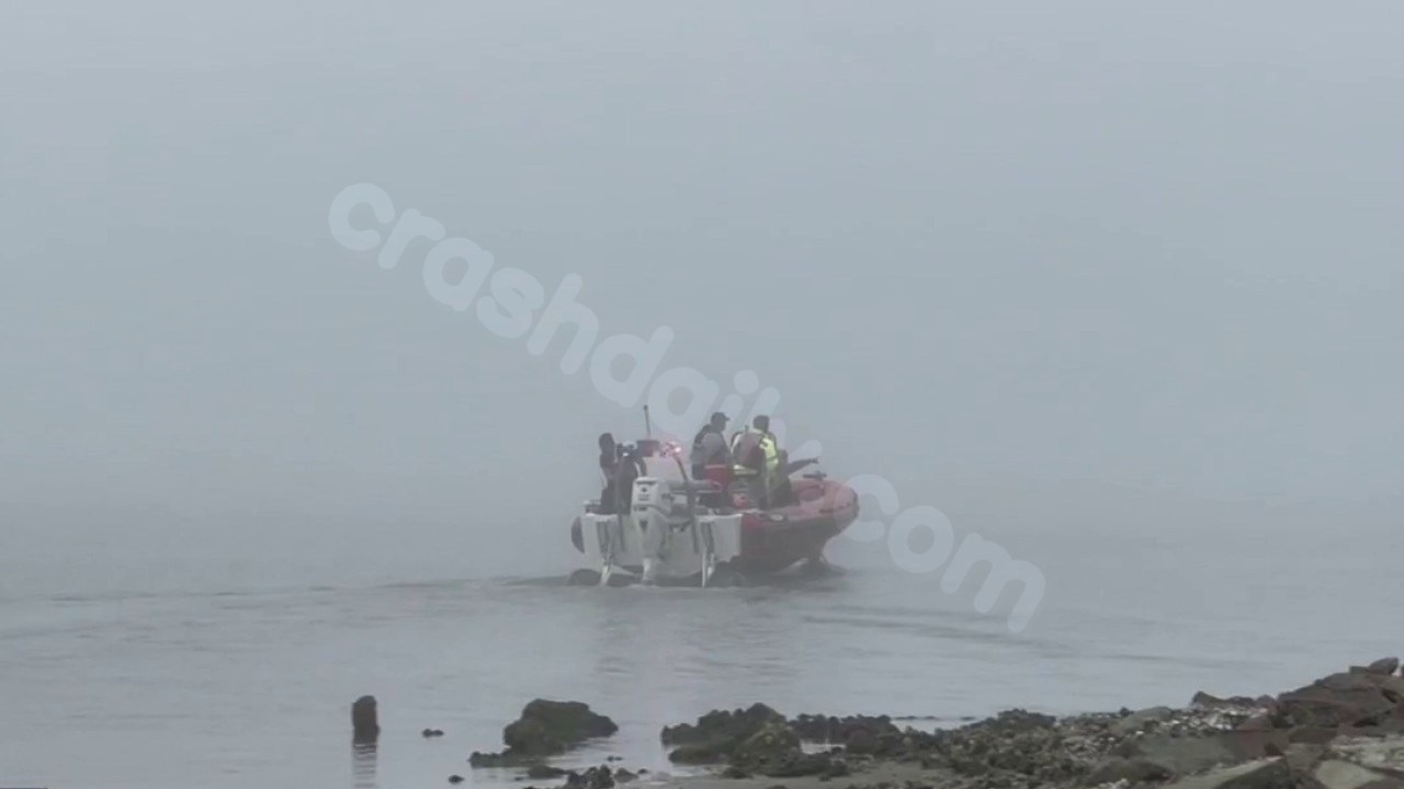 Mother's condition stable after plane crash in Galveston Bay that claimed 6 lives: foundation