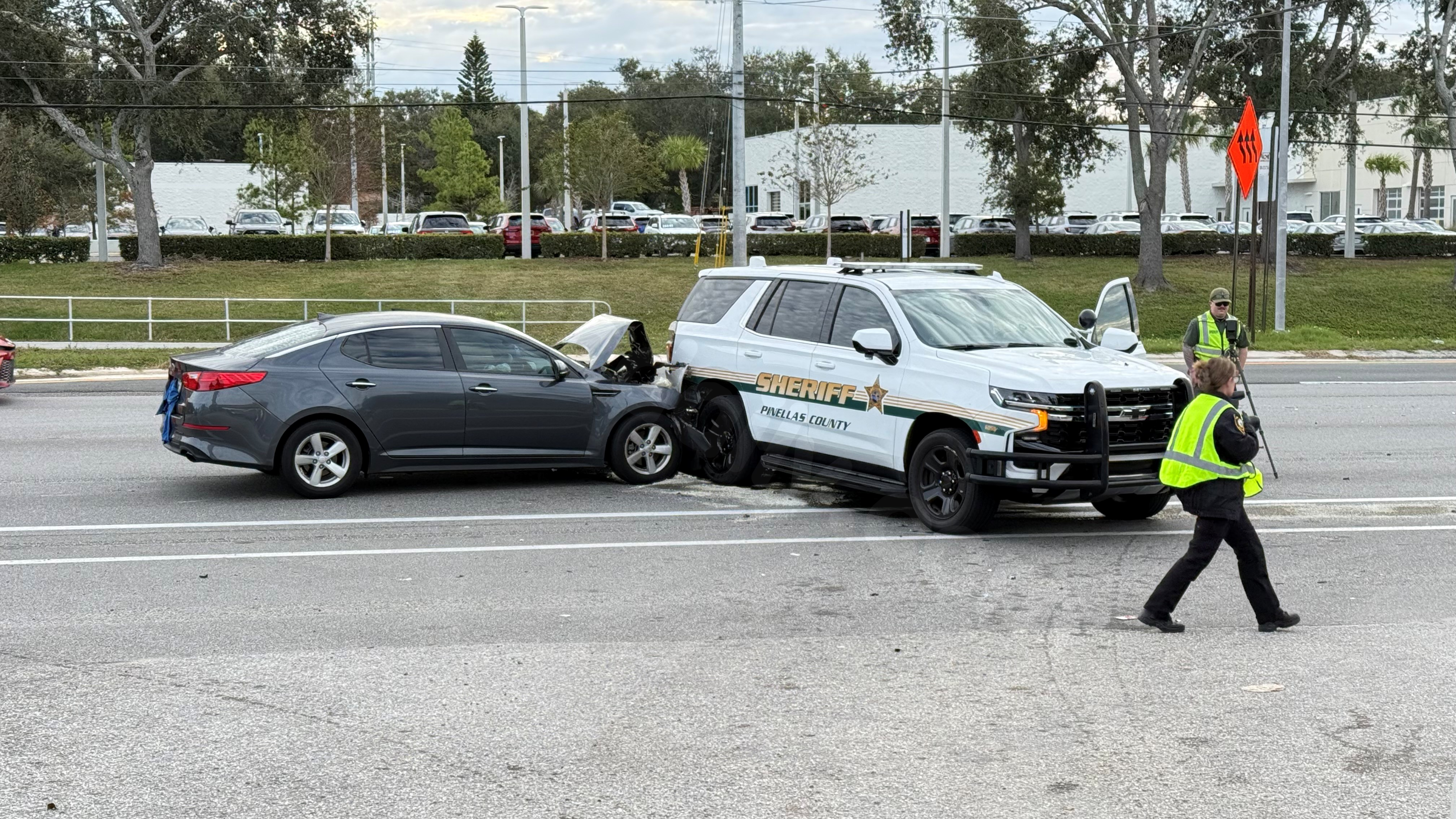 Injury Crash Involving Pinellas County Deputy and Driver on US-19