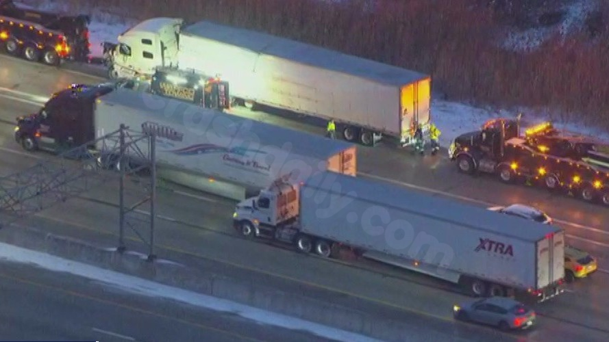 Deadly crash causes major traffic delays in Northwest Indiana