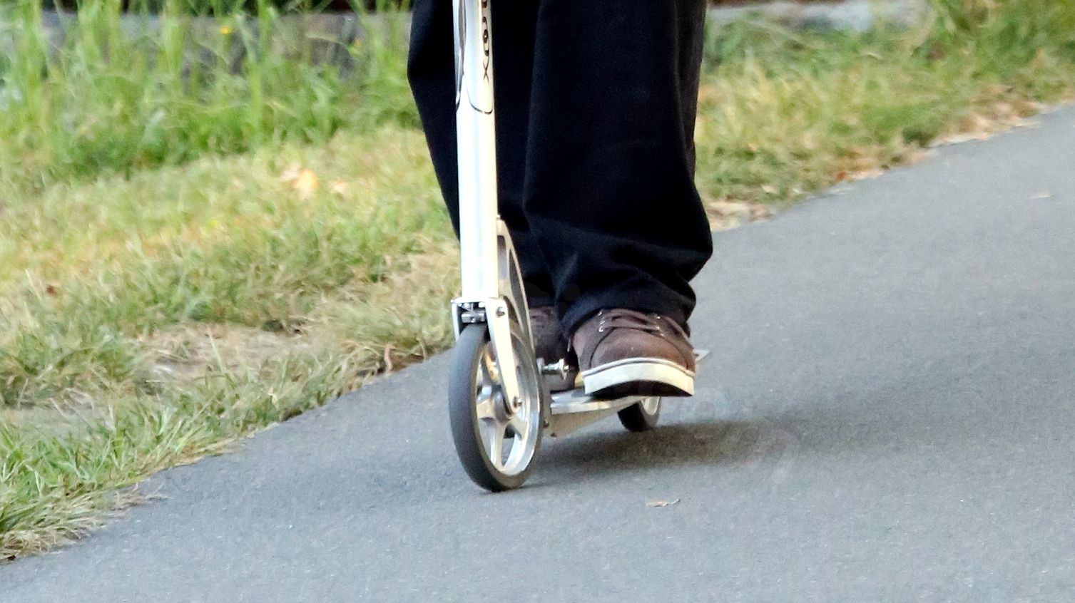 Christmas scooter accident leaves Oakland boy severely injured.