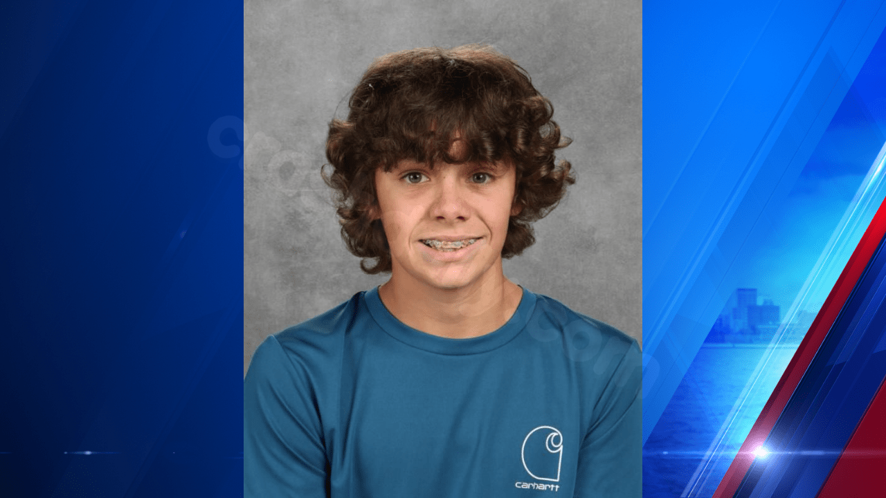 Student dies in hunting accident in Dawson Springs.