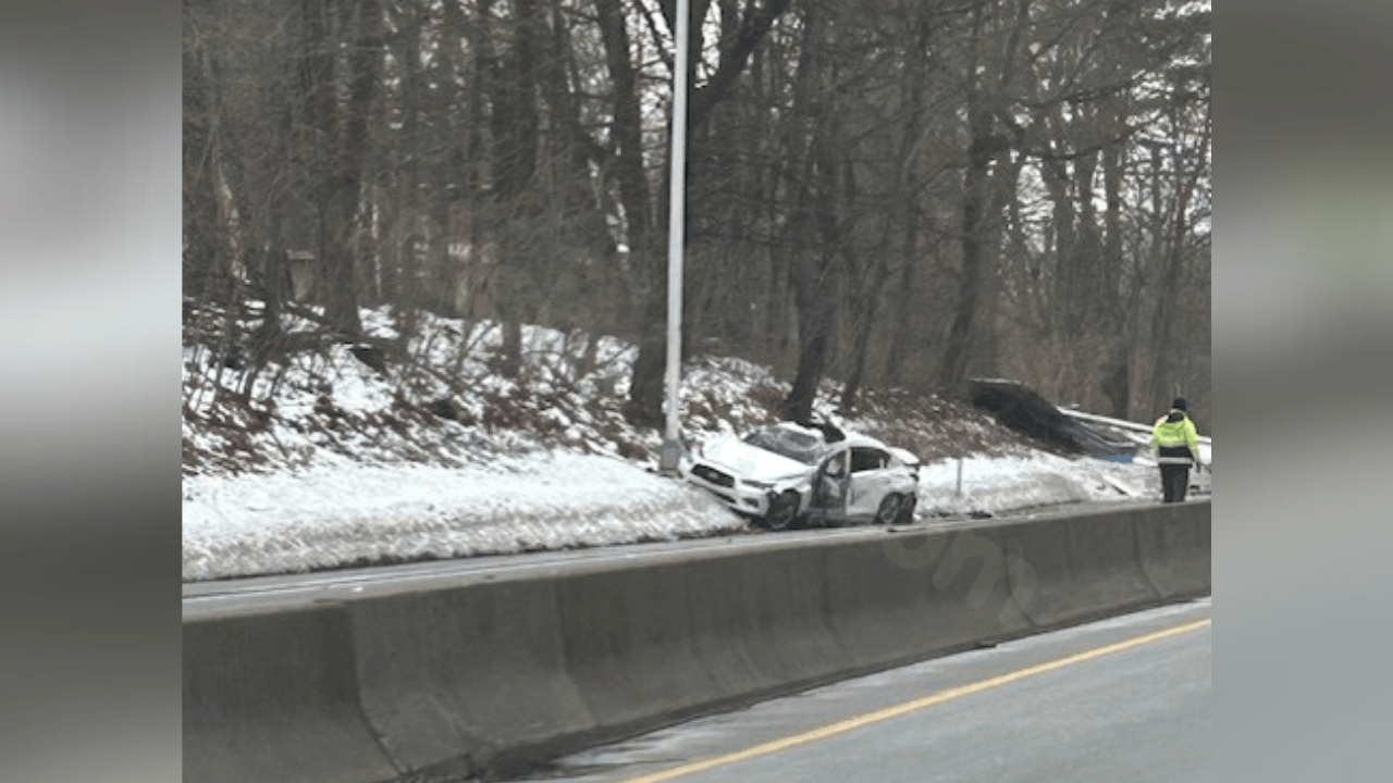 Injuries reported in serious accident on Route 8 North in Shelton