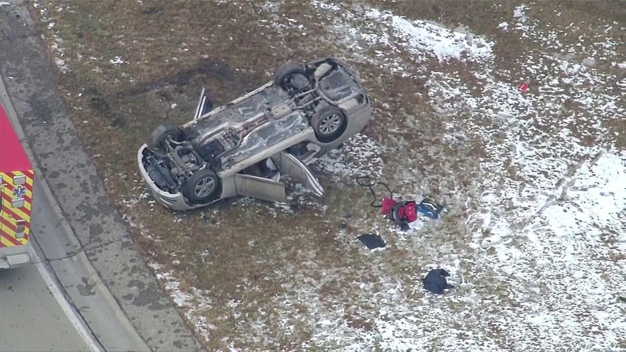 I-75 rollover crash closes Wayne County exit ramp