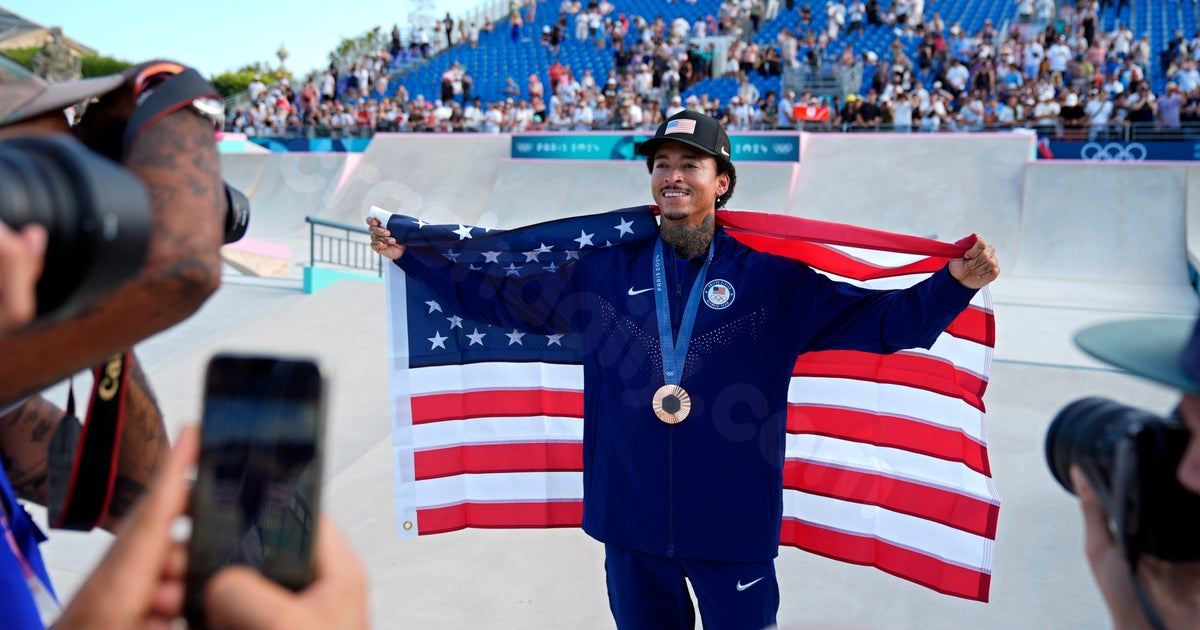 Nyjah Huston, Olympic medalist, suffers skull and eye socket fractures in skateboarding mishap.