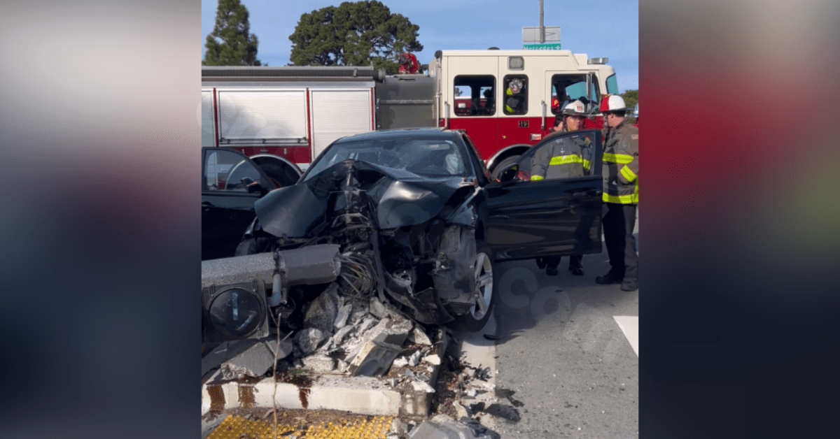 3 injured in car accident at Stonestown in San Francisco
