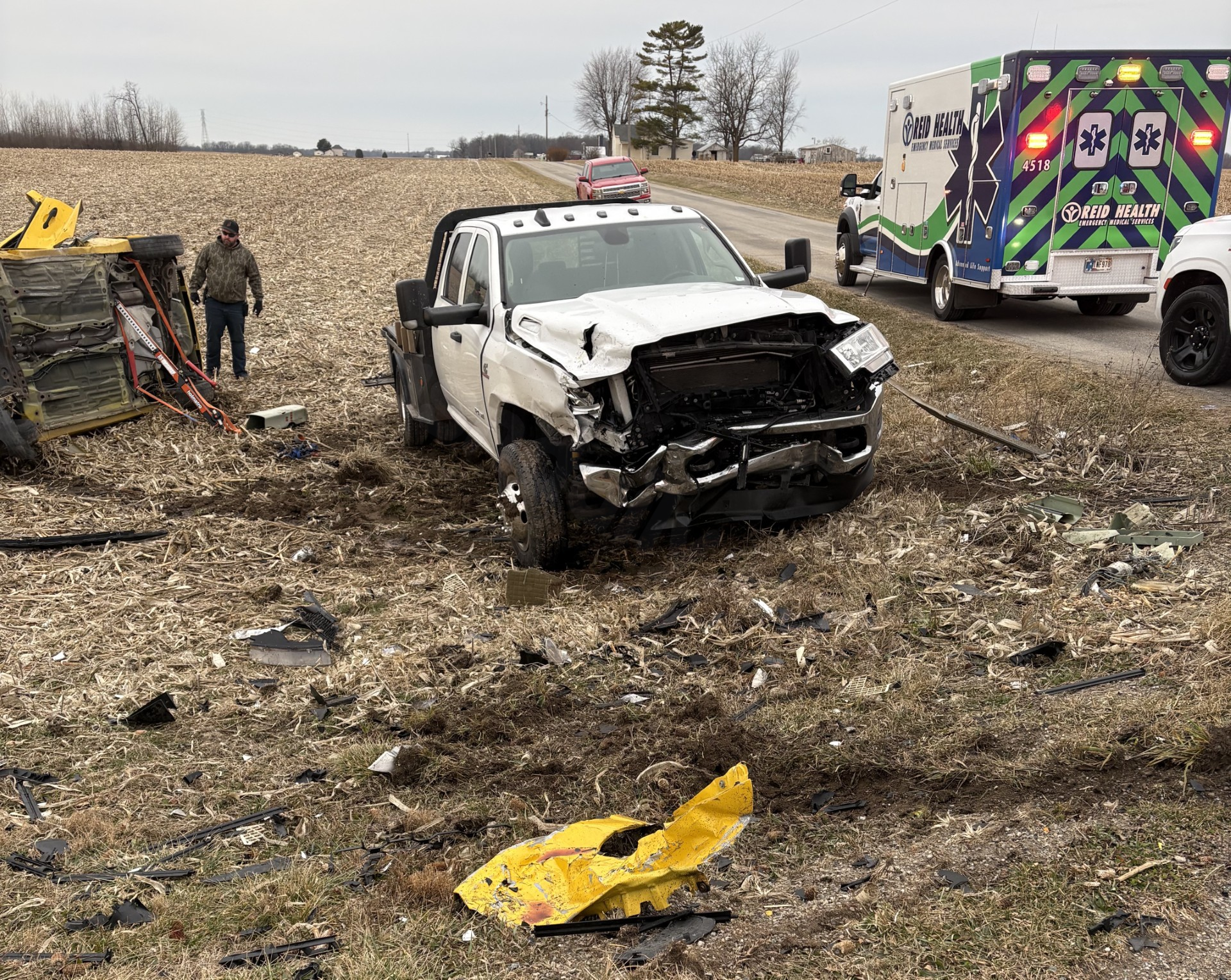 Two motorists hurt in car collision in Wayne County