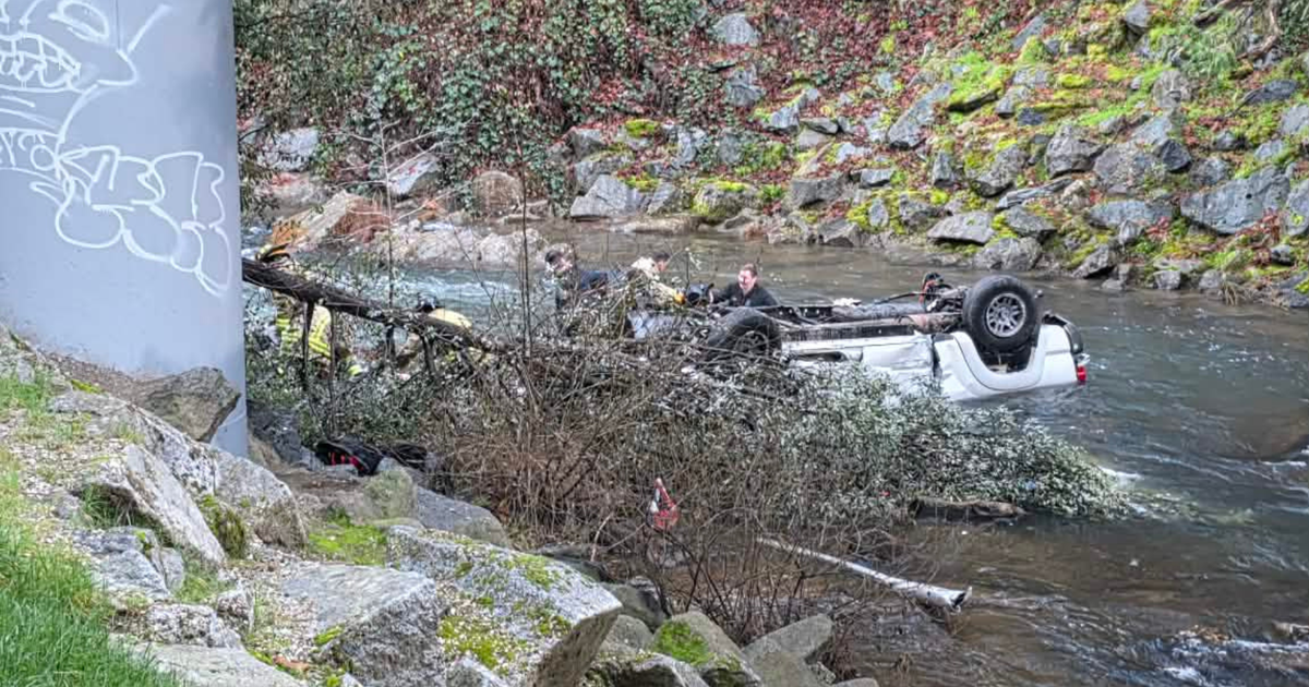 Fatal Accident: Truck plunges into Nevada City creek from Highway 49