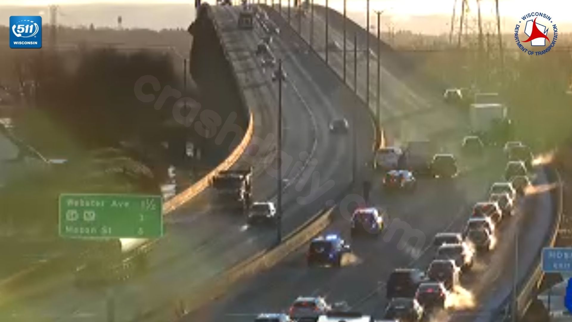 Green Bay’s Leo Frigo Bridge reopens after multi-vehicle crash.