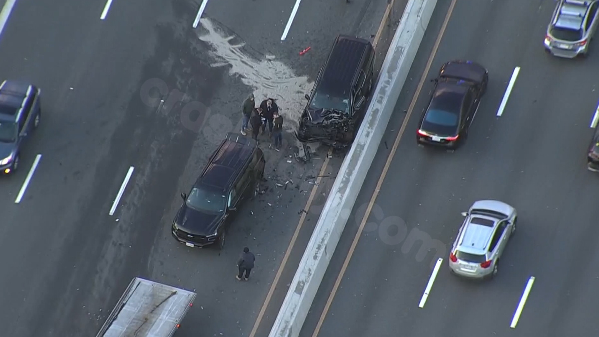 Multiple people hurt in collision on Southeast Expressway