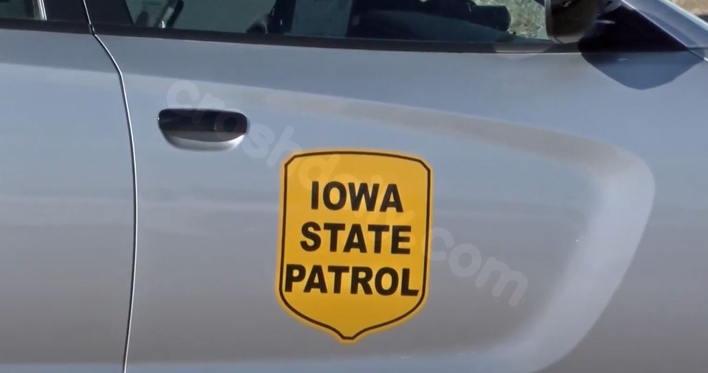 Wind blamed for deadly semi crash in western Iowa