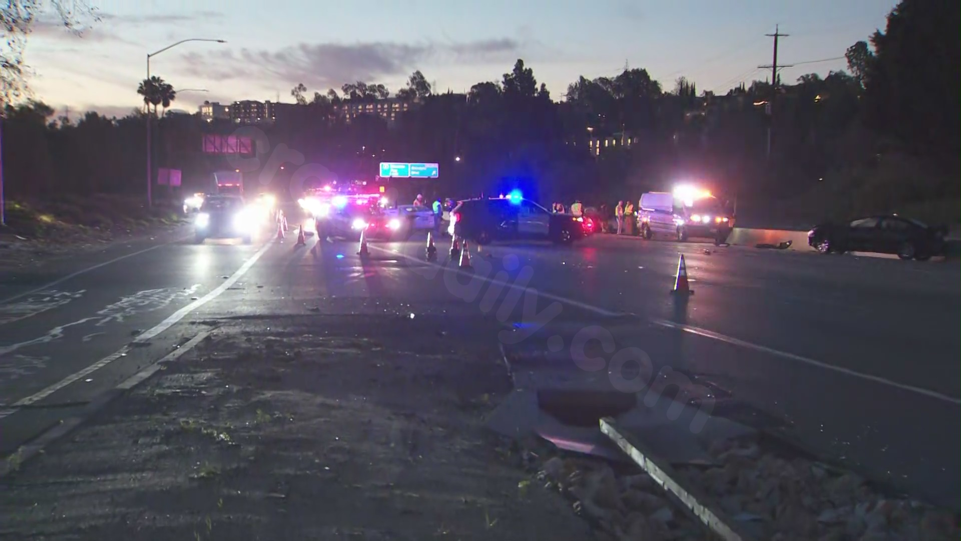 25-year-old man killed in L.A. freeway accident and 5 others injured