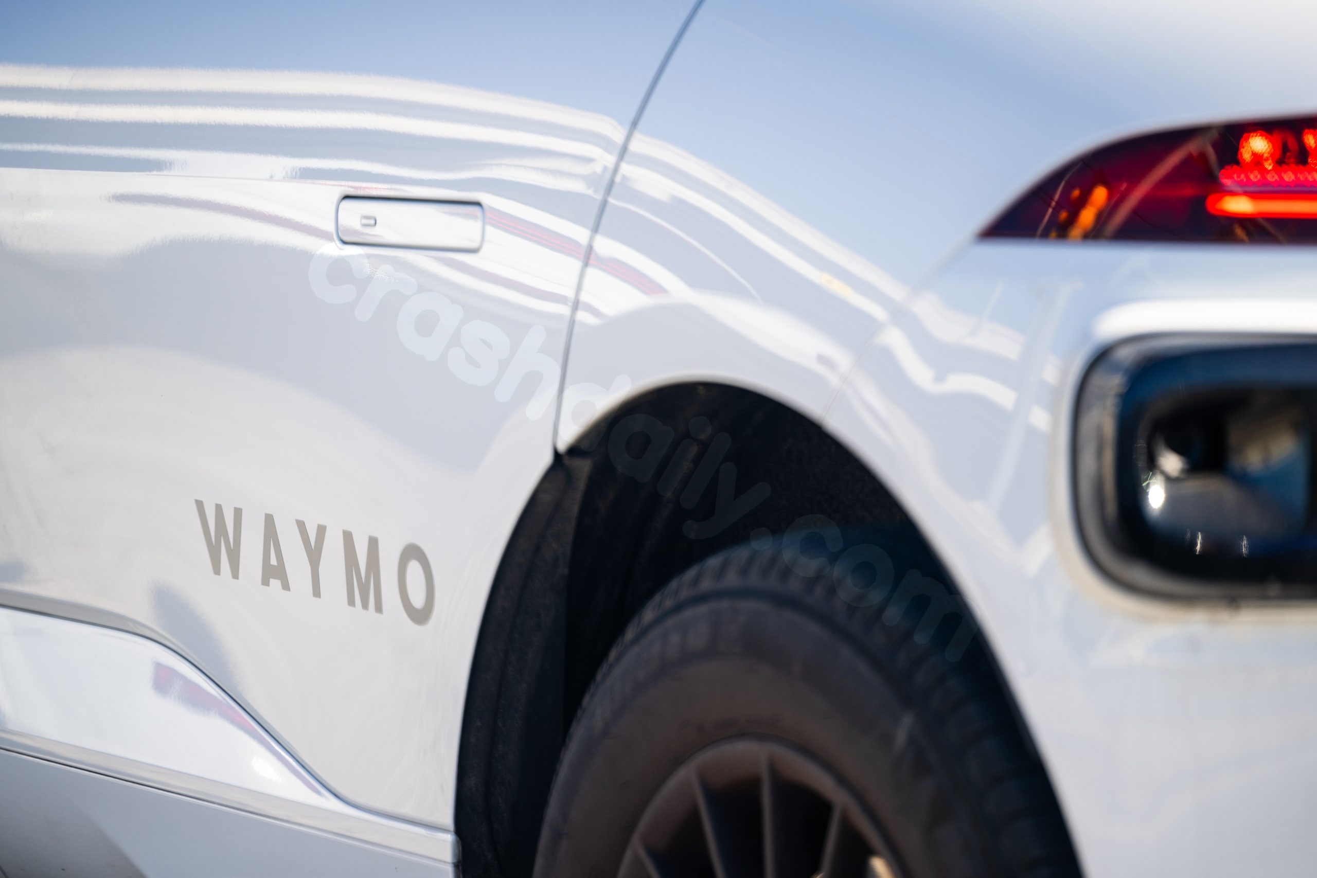 DUI driver arrested after multi-vehicle crash involving 2 Waymo vehicles in Tempe.