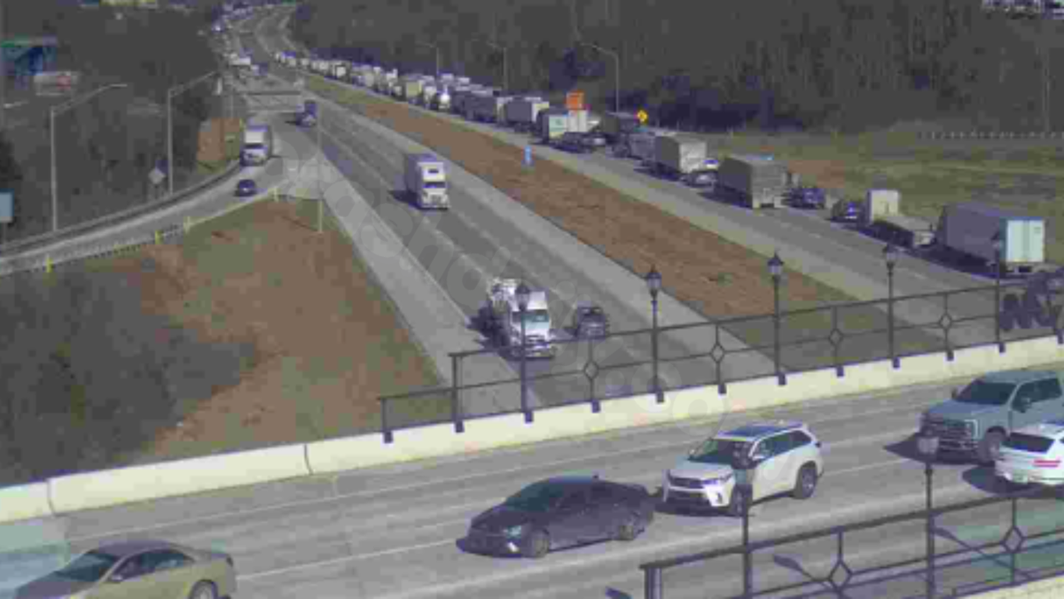 I-71 Northbound near Kings Mills shut down for 'several hours' after accident