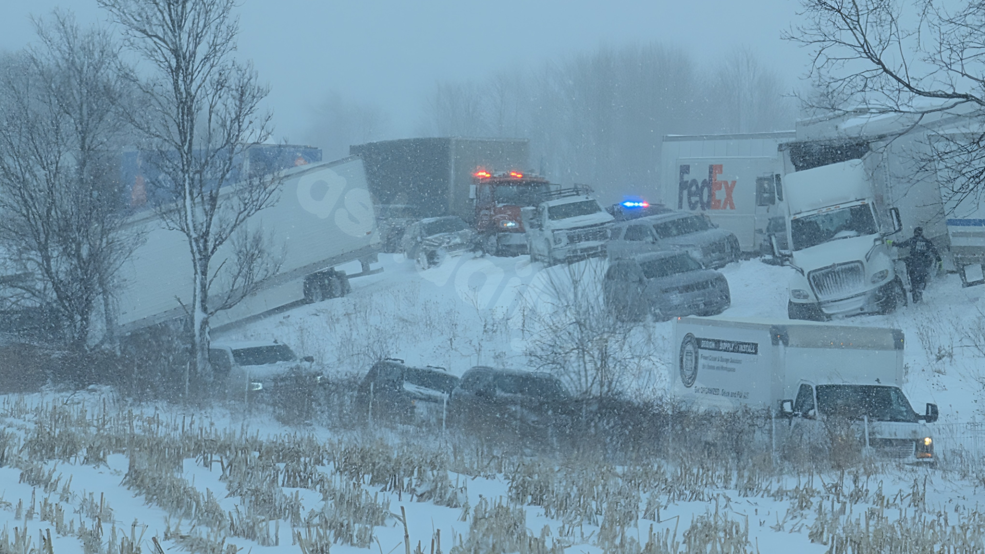 Many Cars Involved in Hudsonville Pileup