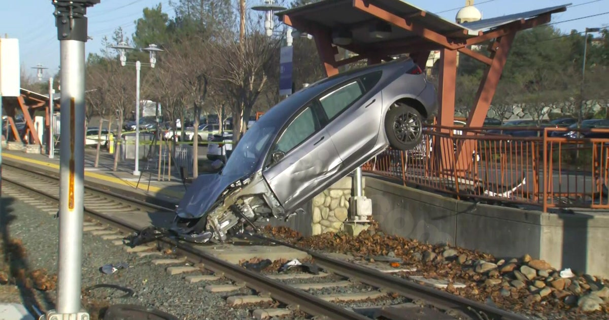 Fatal accident as Tesla collides with light rail tracks in Folsom.