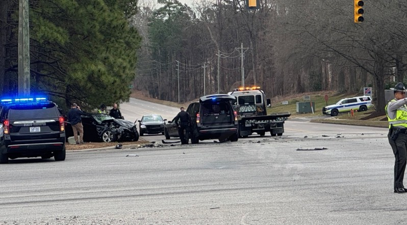 One person hurt in collision on Hammond Road near Garner following high-speed chase on I-40, according to authorities