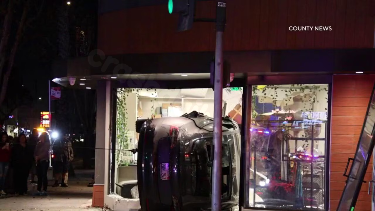 Vehicle collides with Long Beach café-wine bar